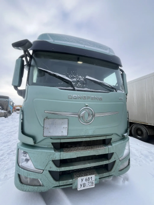 DongFeng DFH 4x2 Седельный тягач DFH4180C2 (Дизельный, 13,5 л, 518 л.с., АТ)