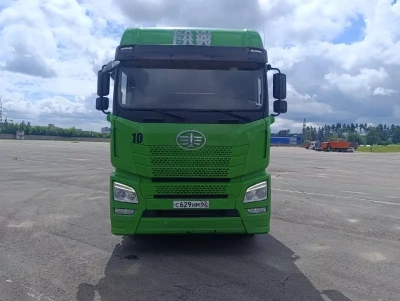 FAW JH6 6x4 Седельный тягач CA4250P25K15T1NE5A80 (Газовый, 12,5 л, 430 л.с., МТ)