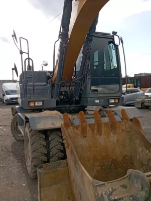 XCMG XE180* Экскаватор колесный XE180WD (Дизельный, 4,5 л, 141 л.с., АТ)