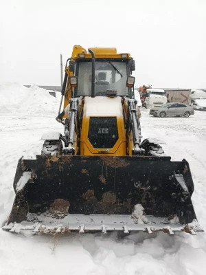 ACE TLB95 Экскаватор-погрузчик TLB95 (Дизельный, 3,9 л, 96 л.с., АТ)