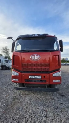 FAW J6 6x4 Бортовой с КМУ 682242 (Дизельный, 11,1 л, 390 л.с., МТ)