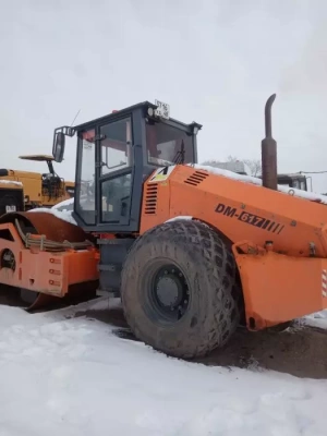 Завод дорожных машин DM-617 Каток_не актуально DM-617 (Дизельный, 11,2 л, 179 л.с., АТ)