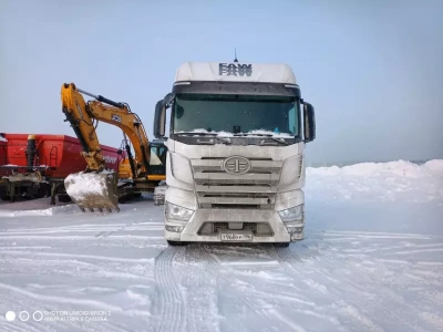 FAW J7 6x4 Седельный тягач CA4250P77K25T1E5 (Дизельный, 12.5 л, 553 л.с. АТ)