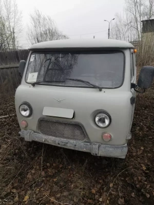 UAZ 3909* Грузопассажирский 390995-04 (без ABS, Бензиновый, 2,7 л, 112 л.с.)