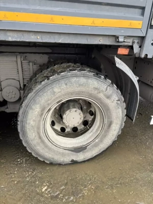 FAW J6 6x4 Бортовой с КМУ 732855 (Дизельный, 11,1 л, 390 л.с., МТ)