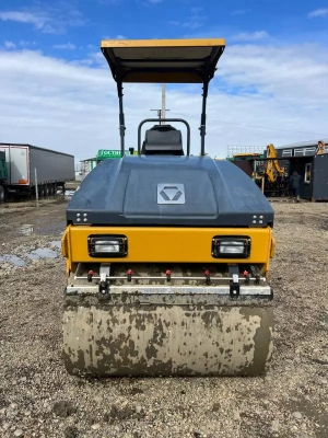 XCMG XMR* Каток XMR403VT (Дизельный, 2,5 л, 49 л.с., АТ)