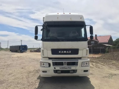 КамАЗ 5490 4x2 Седельный тягач 5490-022-87(S5) (Дизельный, 11,9 л, 401 л.с., МТ)