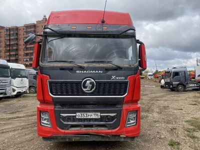 Shacman (Shaanxi) SX* 6x4 Седельный тягач SX42584V324 (Дизельный, 11,6 л, 423 л.с., МТ)