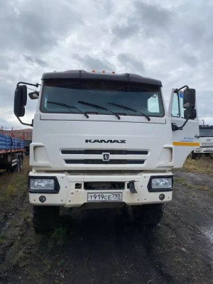 КамАЗ 53504 6x6 Седельный тягач 53504-50 (Дизельный, 11,8 л, 300 л.с., МТ)