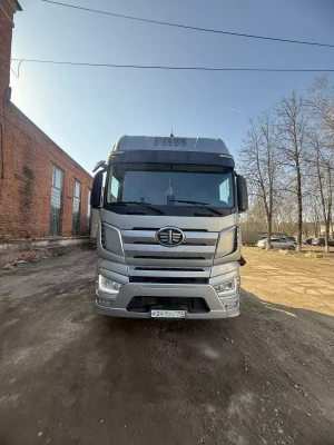 FAW J7 4x2 Седельный тягач CA4180P77K25E5 (Дизельный, 12,5 л, 553 л.с., АТ)