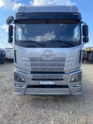 FAW JH6 6x4 Седельный тягач CA4250P25K15T1E5A80 (Дизельный, 11.6 л, 453 л.с. АТ)