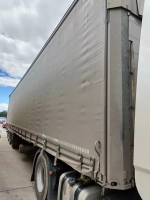 Schmitz Cargobull SCB*S3T Полуприцеп шторный SCB S3T