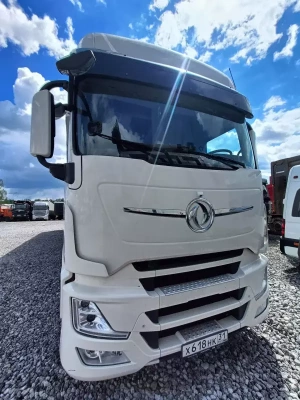 DongFeng DFH 4x2 Седельный тягач DFH4180 (Дизельный, 13,5 л, 518 л.с., АТ)