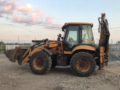 BEL-DOZER BD* Экскаватор-погрузчик BD388H (Дизельный, 4.8 л, 102 л.с. АТ)