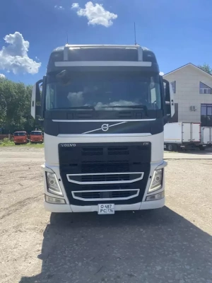 Volvo FM 6x2 Седельный тягач FM-TRUCK (Дизельный, 12,8 л, 469 л.с., АТ)