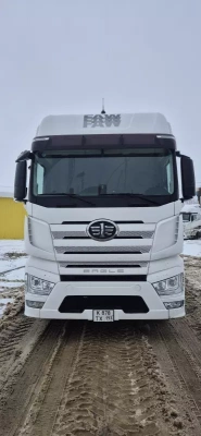 FAW J7 4x2 Седельный тягач CA4180P77K25E5 (Дизельный, 12,5 л, 553 л.с., АТ)