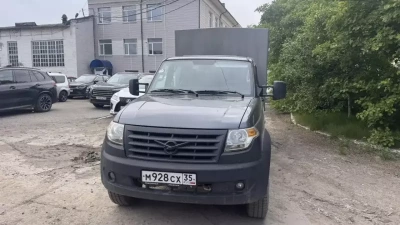 UAZ Profi 236324 (Борт/Тент, Бензиновый, 2,7 л, 150 л.с.)