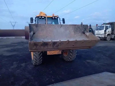 JCB 4CX Экскаватор-погрузчик 4CX 14H3WA	(Дизельный, 4,4 л, 100 л.с., АТ)