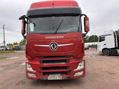DongFeng DFH 4x2 Седельный тягач DFH4180 (Дизельный, 13,5 л, 518 л.с., АТ)