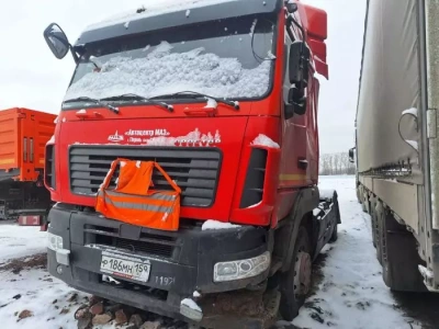 МАЗ 5440 4x2 Седельный тягач 544028-570-031 (Дизельный, 11,6 л, 423 л.с., МТ)