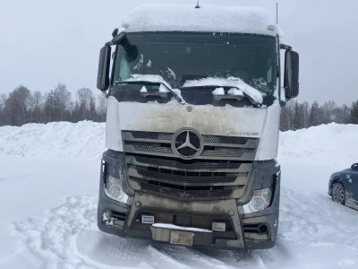 Mercedes-Benz ACTROS 4x2 Седельный тягач 1848 LS (Дизельный, 13 л, 480 л.с., АТ)