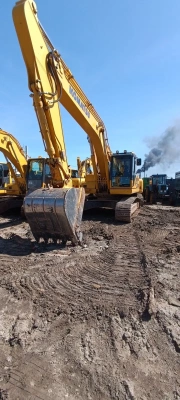 KOMATSU PC 220 Экскаватор PC 220-8M0 (Дизельный, 6,7 л, 167 л.с., АТ)