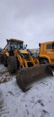 Bull 4SX Экскаватор-погрузчик 4SX (Дизельный, 4,6 л, 116 л.с., АТ)