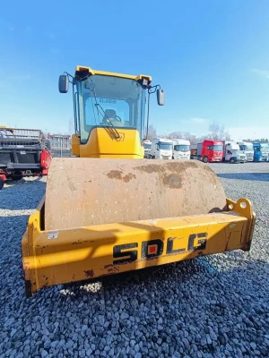SDLG RS* Каток RS8140 (Дизельный, 6,7 л, 125 л.с., АТ)